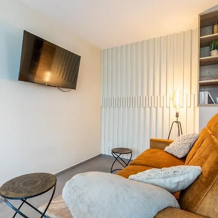 Apartment At In Clermont, Place De Jaude