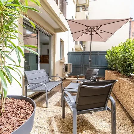 דירה At In Clermont, Place De Jaude קלרמונט-פרנד