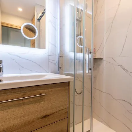 At In Clermont, Place De Jaude Apartment *