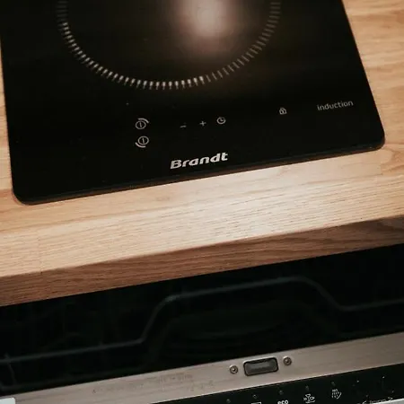 At In Clermont, Place De Jaude * Clermont-Ferrand