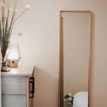 At In Clermont, Place De Jaude