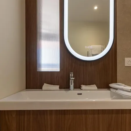 Apartment At In Clermont, Place De Jaude *