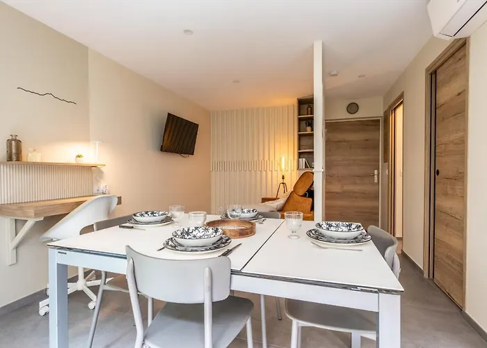 At In Clermont, Place De Jaude Апартаменты