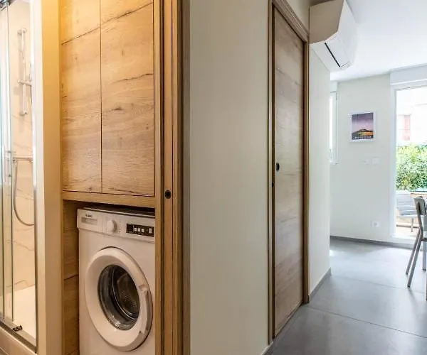 Апартаменты At In Clermont, Place De Jaude