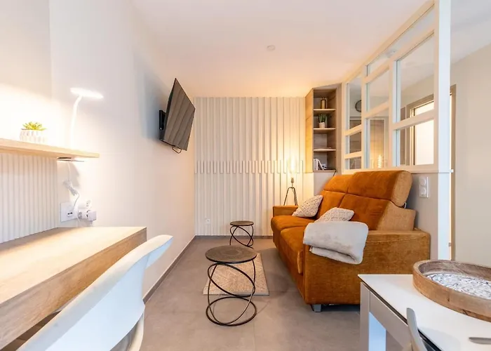 Апартаменты At In Clermont, Place De Jaude *