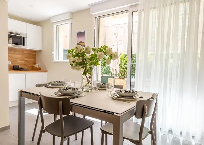 Апартаменты At In Clermont, Place De Jaude