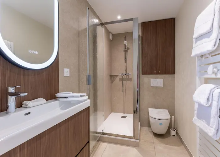 At In Clermont, Place De Jaude Клермон-Ферран